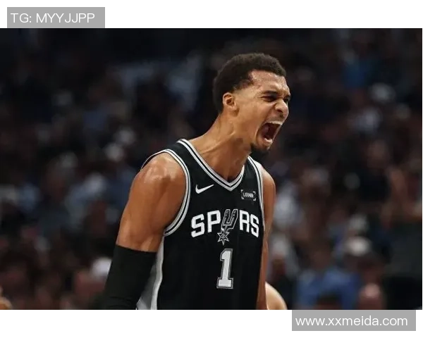 榜眼候补扛大旗，文班亚马24+15+4，马刺大胜猛龙豪取四连胜